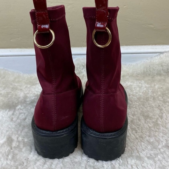 BooHoo Cleated Chunky Cranberry Red Sock Ankle Platform Boot Size EU 39 US 8 - Picture 4 of 6